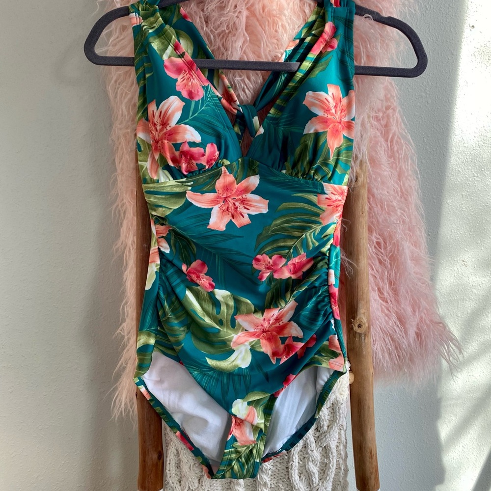 Kona Sol swim suit green lilies palms medium 8/10